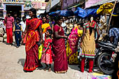 Street life near the Swamimalai temple. Tamil Nadu.